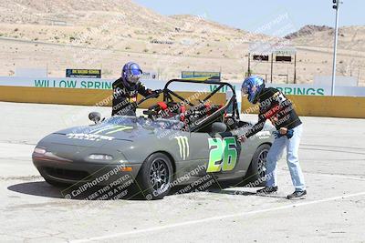 media/May-18-2022-Open Track Racing (Wed) [[f96b7d3cf4]]/Around the Pits/